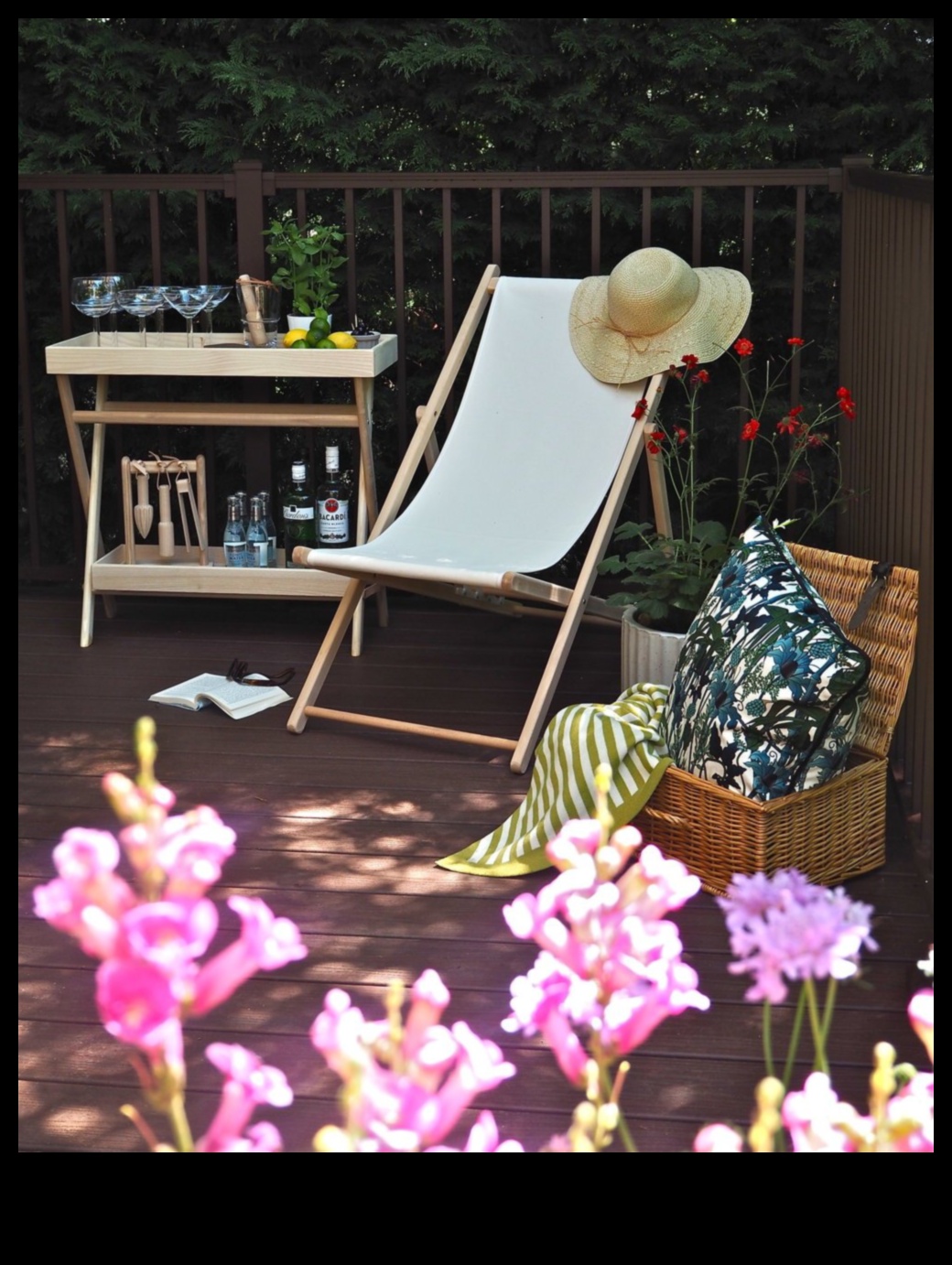 פריחה אמנותית מרימה את הגינה שלך עם Creative Flair מדריך להוספת נגיעות מסוגננות וייחודיות לחלל החיצוני שלך 4 פריחה אומנותית: הרם את הגינה שלך עם כשרון יצירתי