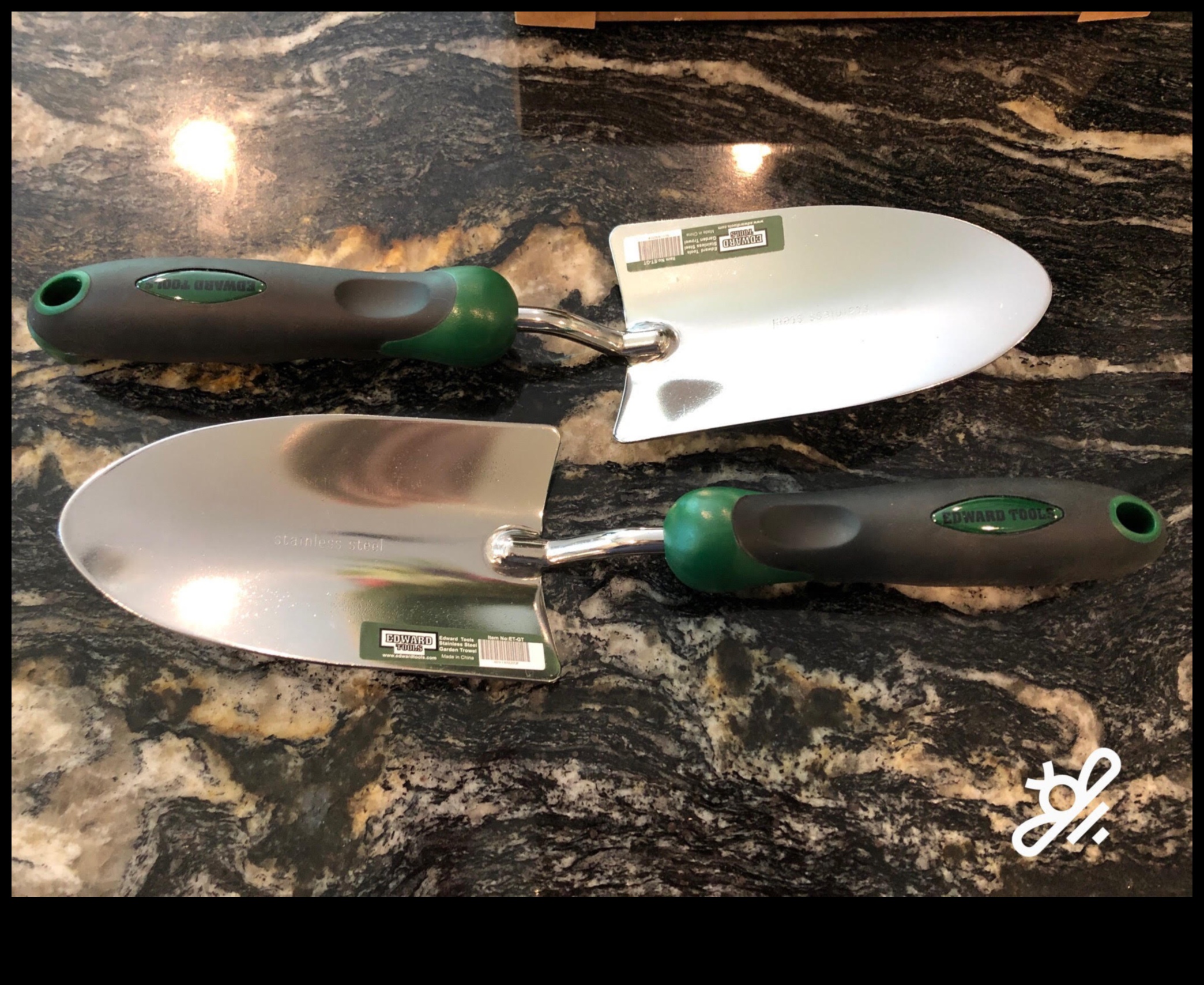 Blossom Bliss: כלי גינה חובה מוגדרים