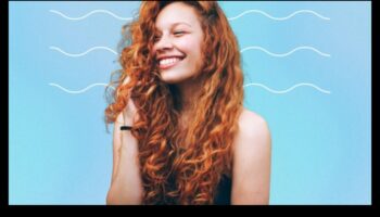 סמלים לשיער אדום וערמוני: מי קובע את הסטנדרט לסגנונות לוהטים?